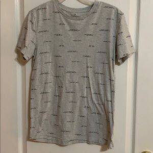American Eagle men’s tee